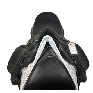 Fairfax Gareth MDG Dressage Black 17.5" ADJ 3 | Saddles Direct