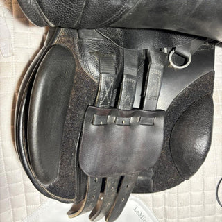 Fairfax MGP Classic GP Black 17" ADJ 7 | Saddles Direct