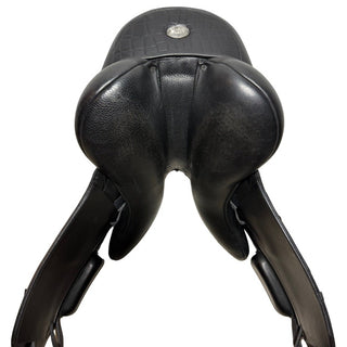 Fairfax World Class Dressage Black 17.5" ADJ 7 | Saddles Direct