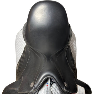 Fairfax World Class Monoflap Dressage Black 17.5" ADJ 4 | Saddles Direct