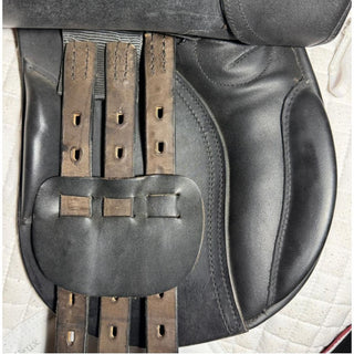 Falcon Harrier Pony GP Black 15.5" MW 8 | Saddles Direct