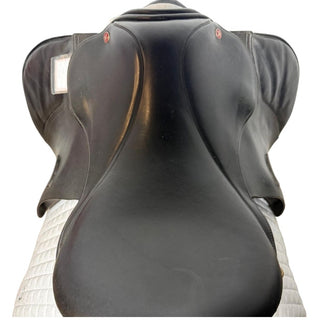 Falcon Hawk Event GP Black 18" MW 6 | Saddles Direct