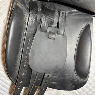 Farrington Burford Working Hunter/Show Black 17" W 7 | Saddles Direct