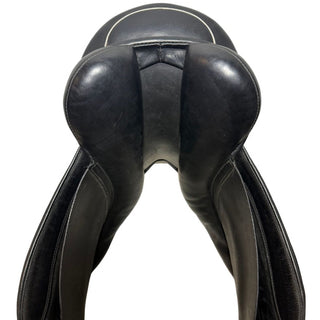 Farrington GP Black 17" XW 9 | Saddles Direct
