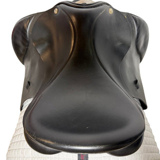 Farrington GP Black 17.5" W 6 | Saddles Direct
