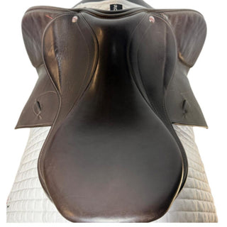 Farrington Jump Brown 16.5" MW 6 | Saddles Direct