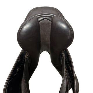 Farrington Jump Brown 16.5" MW 9 | Saddles Direct