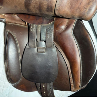 Farrington Jump Brown 17" W 8 | Saddles Direct