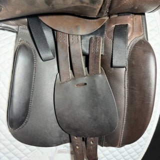 Farrington Working Hunter/Show Brown 18" W 8 | Saddles Direct