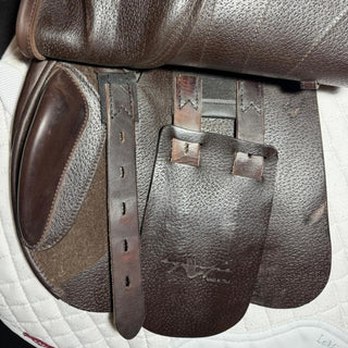 Equipe Rarity Dual Flap Pony Jump Brown 16" +2 W