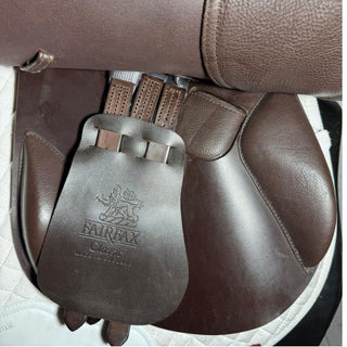 Fairfax Classic Cupped Flap Jump Brown 17.5" ADJ