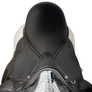 Cavaletti Collection Dressage Monoflap Black 16.5" ADJ