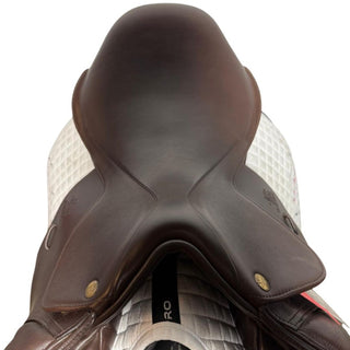 Fairfax Classic Cupped Flap Jump Brown 17.5" ADJ