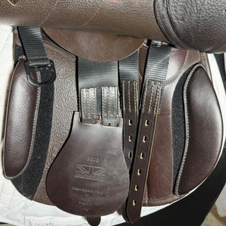 GFS Monarch GP S602 Brown 17" ADJ 8 | Saddles Direct