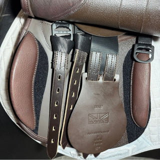 GFS Monarch GP S602 Brown 17" ADJ 7 | Saddles Direct