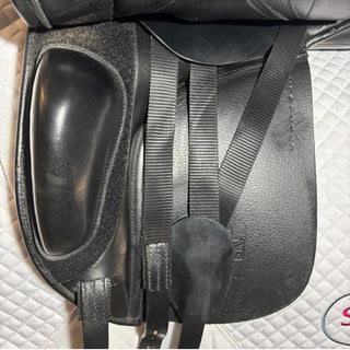 GFS Monarch Low Cantle Dressage S655 Black 17" ADJ 7 | Saddles Direct