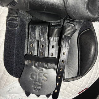 GFS Monarch PX Jump Black 16.5" ADJ 8 | Saddles Direct
