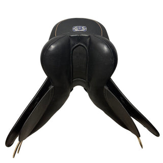 GFS Monarch S671 Pony Jump Black 16" ADJ 9 | Saddles Direct