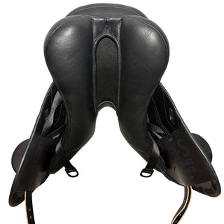GFS Premier Event Flat Seat S805 Black 17.5" ADJ 7 | Saddles Direct