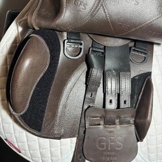 GFS Transition Jump Brown 17.5" ADJ 7 | Saddles Direct