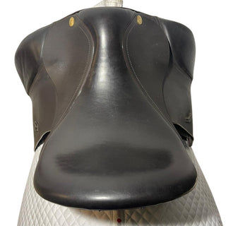 Harry Dabbs Avant Elegant Dressage Brown 17.5" MW 6 | Saddles Direct