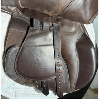 Ideal 1550 GPD Brown 17.5" W 8 | Saddles Direct