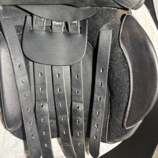 Ideal H&C GP Black 17" W 8 | Saddles Direct