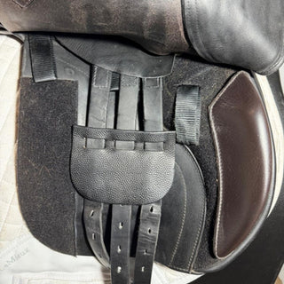 Ideal H&C Wide Seat GP Black 17" W 8 | Saddles Direct