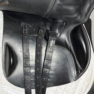 Ideal Jump Black 17" W 8 | Saddles Direct