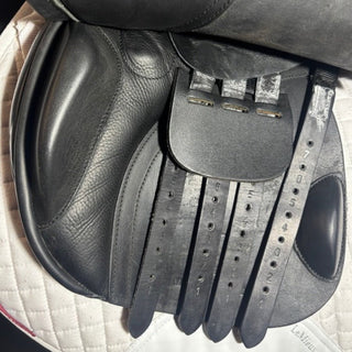 Ideal (Over stamped AST) Jump Black 18" MW 7 | Saddles Direct