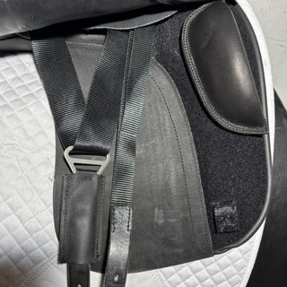 Ideal Syletta Dressage Black 17" M/MW 6 | Saddles Direct