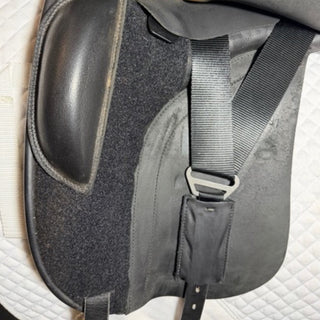 Ideal T&T Dressage Black 17" ADJ 7 | Saddles Direct