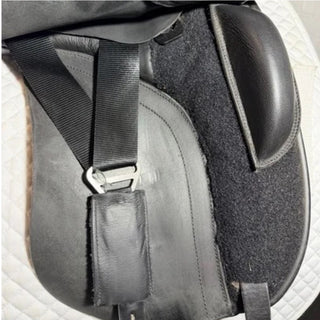 Ideal T&T Dressage Black 17" ADJ 8 | Saddles Direct