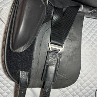 Ideal T&T Dual Flap Dressage Black 16.5" M 5 | Saddles Direct