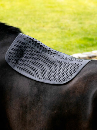 LeMieux Gel-Tek Slimline Half Pad - Black lifestyle 1