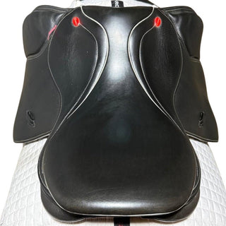 John Whitaker Barnsley pony GP/ Jump Black 16.5" ADJ 6 | Saddles Direct
