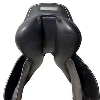John Whitaker Bedale GP Jump Black 17.5" ADJ 9 | Saddles Direct
