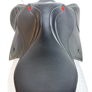 John Whitaker Bedale GP Jump Black 17.5" ADJ 6 | Saddles Direct