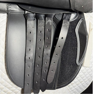 John Whitaker Hebden Show Hunter Black 16" ADJ 8 | Saddles Direct