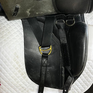 Black Kent and Masters Dressage Black 17" 6 - Saddles Direct