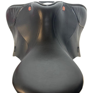 Kent and Masters GP Black 17" ADJ 6 | Saddles Direct
