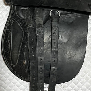 Black Kent and Masters GX GP Black 17" ADJ 6 - Saddles Direct