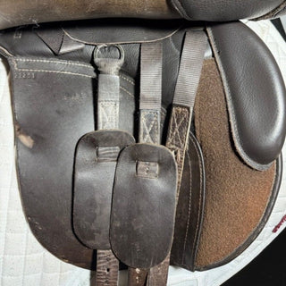 Kent and Masters Original Cob MGX GP Brown 17.5" ADJ 8 | Saddles Direct