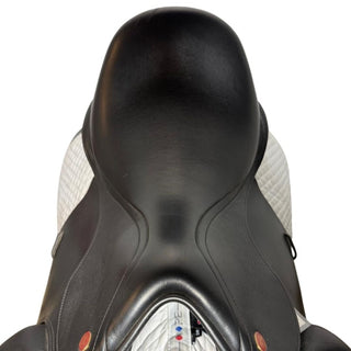 Kent and Masters Original Dressage Black 17.5" ADJ 4 | Saddles Direct