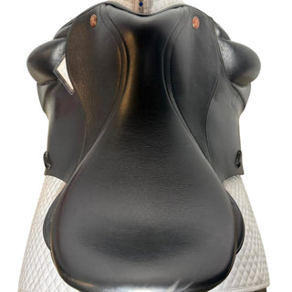 Kent and Masters Original Dressage Black 17.5" ADJ 6 | Saddles Direct