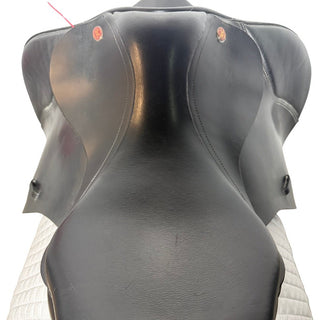 Kent and Masters Original Flat - Back MGU GP Black 17.5" ADJ 6 | Saddles Direct