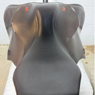 Kent and Masters Original Flat Back MGU GP Brown 17.5" ADJ 6 | Saddles Direct