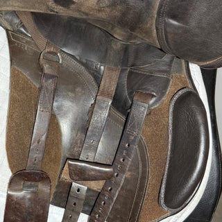 Kent and Masters Original GP Brown 17" ADJ 8 | Saddles Direct