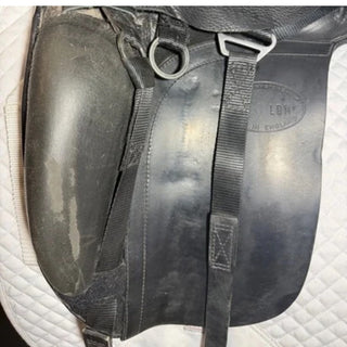 Kent and Masters Original Low Wither LDM Dressage Black 17" ADJ 7 | Saddles Direct