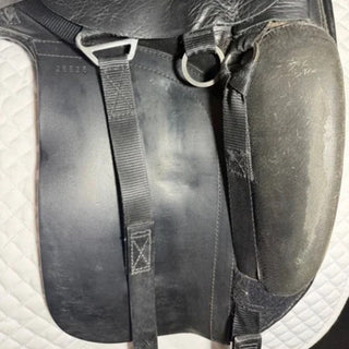 Kent and Masters Original Low Wither LDM Dressage Black 17" ADJ 8 | Saddles Direct